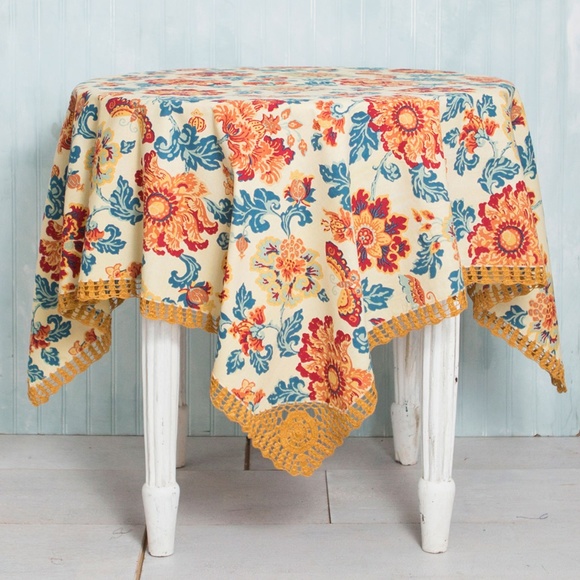 April Cornell Tablecloth Ming Crochet NWT - Picture 4 of 4